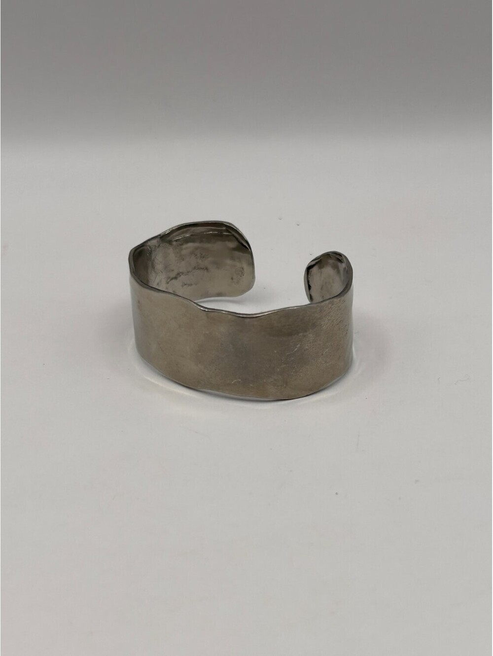 Modernist Organic Wave Wide Cuff Bracelet Tone Metal Open Bangle M Womens